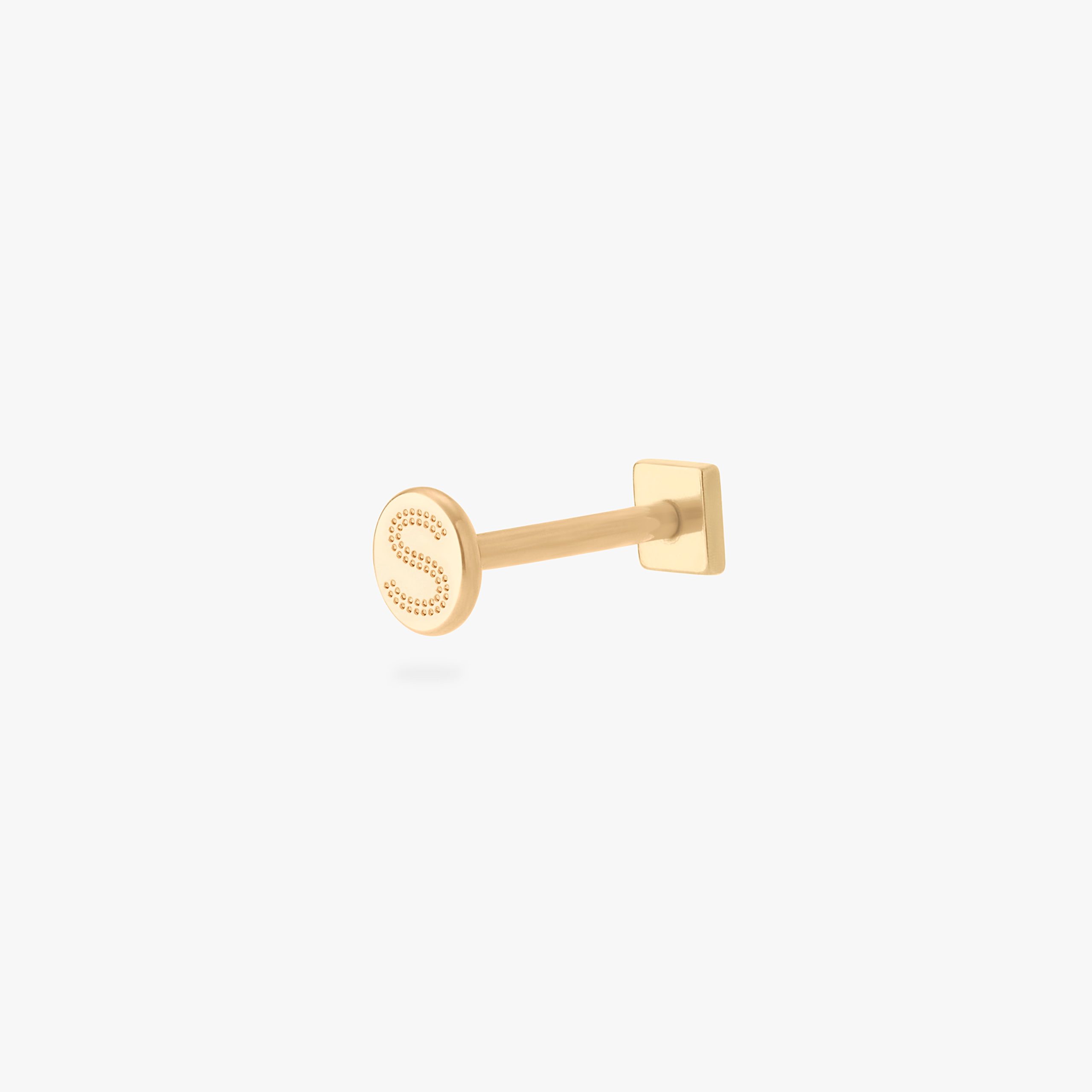 Pyramid Flatback Stud - Image 4